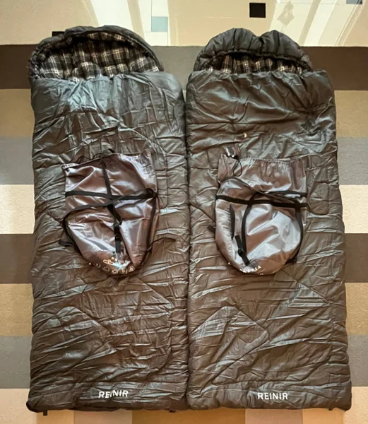 Спальный мешок REINIR (с дефектом) — sleeping bag, swimming trunks, plastic bag