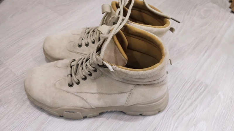 Обувь разная — running shoe