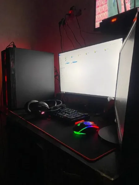Накопитель Patriot M.2 P320 512 ГБ — desktop computer, desk