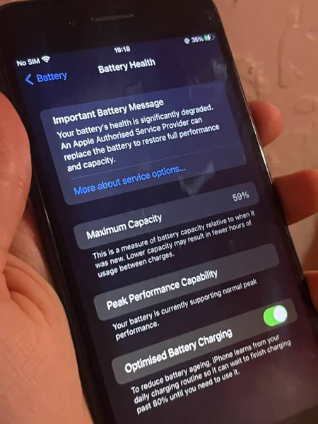 iPhone 7 Plus — web site, hand-held computer, hard disc