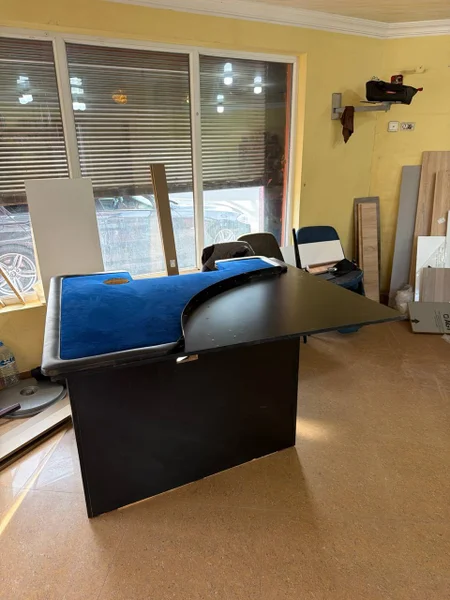 Стол — file, desk, sliding door