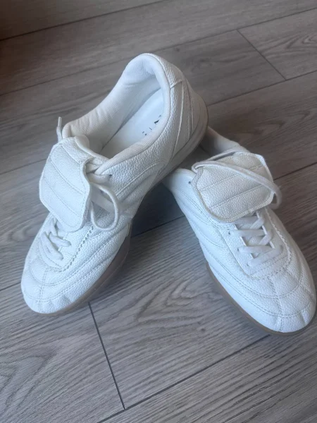 Кеды Zara размер 39 — running shoe, Loafer, sandal