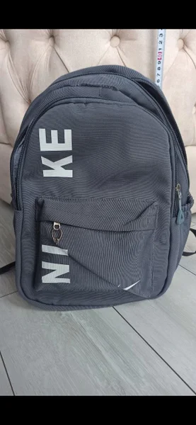 Небольшой рюкзак с дефектом — backpack, mailbag