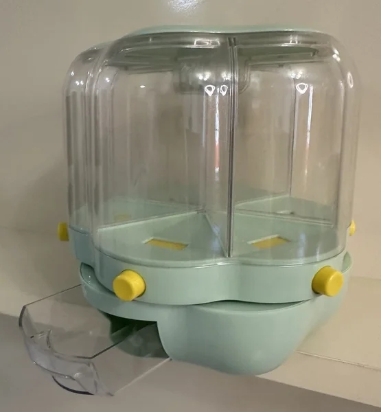 Кухонный органайзер — soap dispenser, pencil sharpener, water jug