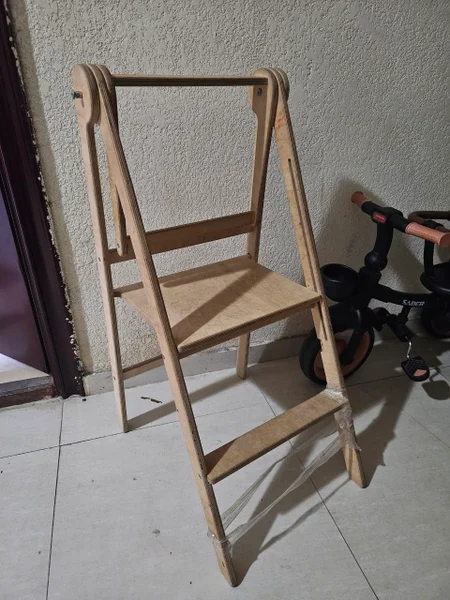 Башня помощника — folding chair