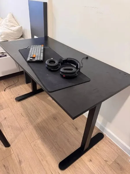 Стол JYSK — dining table, stove