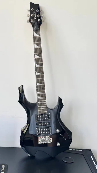 Электрогитара — electric guitar