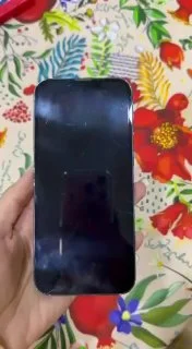 Apple iPhone 15 128GB — beaker