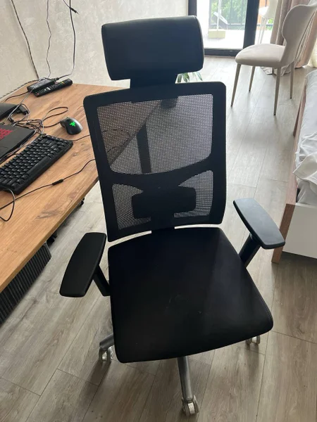 Кресло — desk