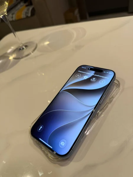 iPhone 17 256ГБ — mouse, bullet train, iPod