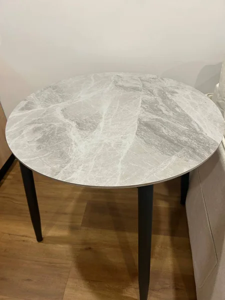Стол из керамогранита — hoopskirt, shower cap, table lamp
