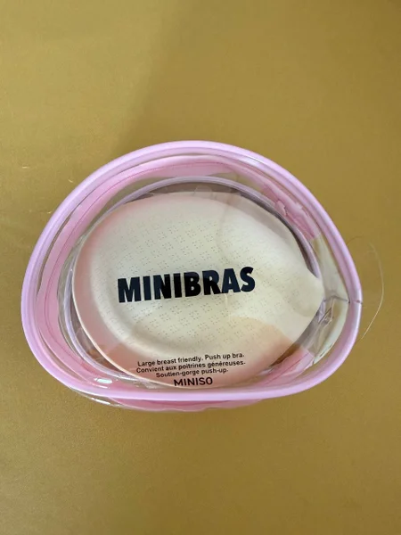 Бюстгальтер MINISO Push-up — Petri dish, face powder