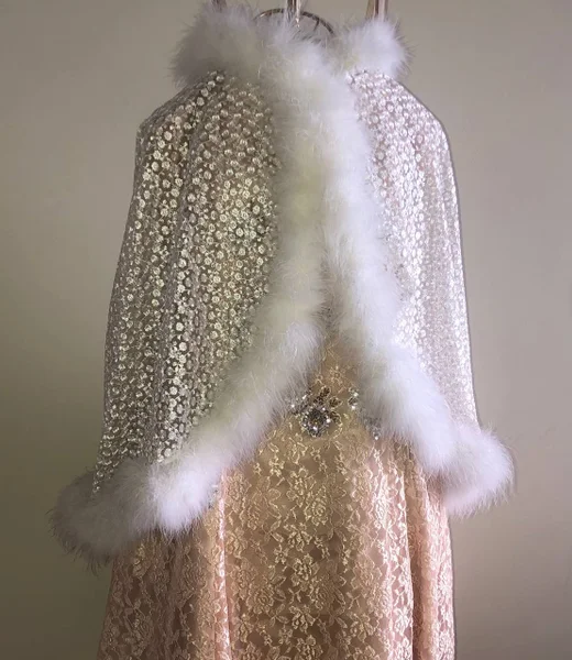 Кружевная накидка с лебяжьим пухом — chain mail, fur coat