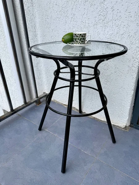 Балконный столик металл и стекло — dining table