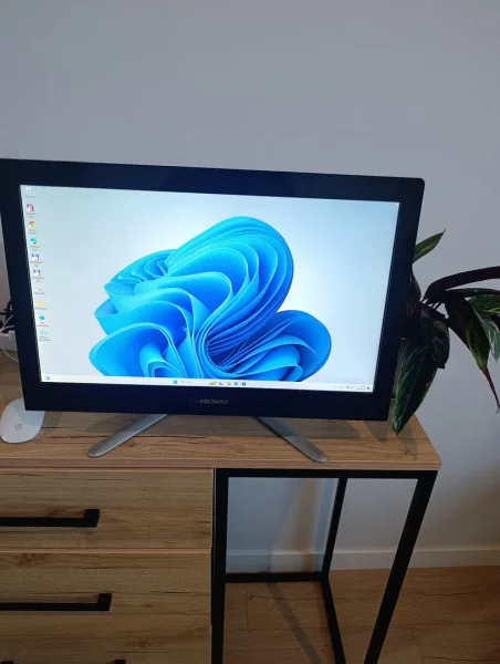 Lenovo All-in-One моноблок — monitor