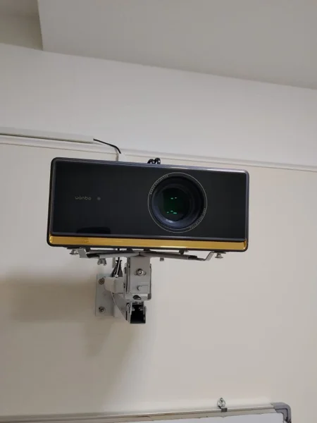Проектор Wanbo X5 Pro — projector