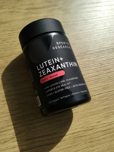 Lutein + Zeaxanthin (Sports Research) — oil filter, sunscreen