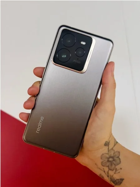 Realme GT 7 Pro 12/512GB — remote control, cellular telephone, iPod
