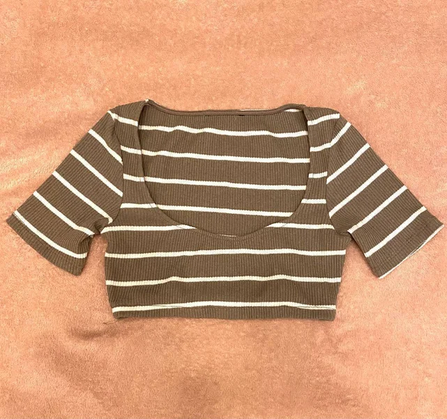Соломенная шляпа — jersey, sweatshirt