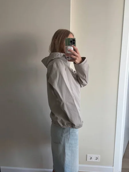 Ветровка-дождевик Uniqlo — lab coat, trench coat, gasmask