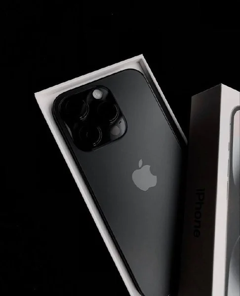 iPhone 16 Plus 128GB — iPod