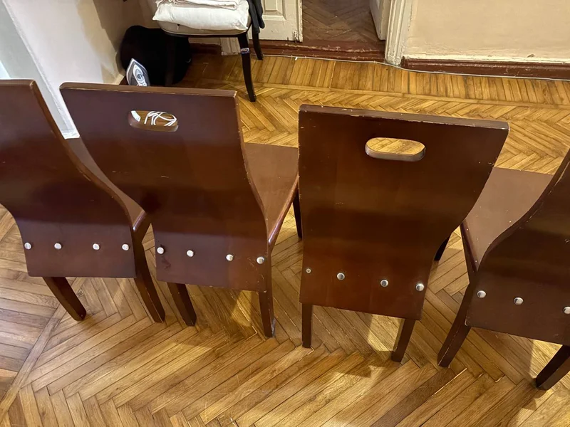 Шкаф — dining table