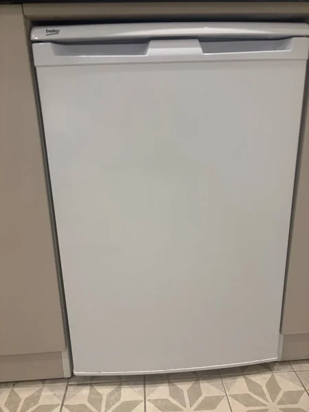 Маленький холодильник Beko — dishwasher