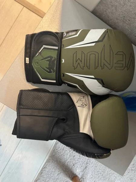 Боксерские перчатки — purse, bulletproof vest, mailbag