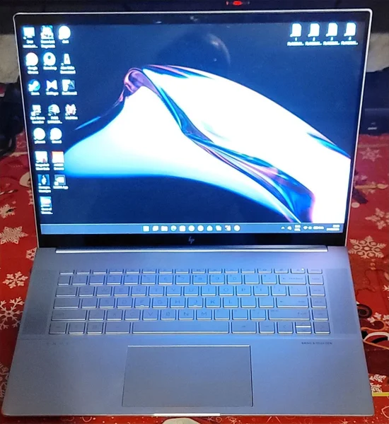 Ноутбук HP ENVY — notebook, laptop, mouse