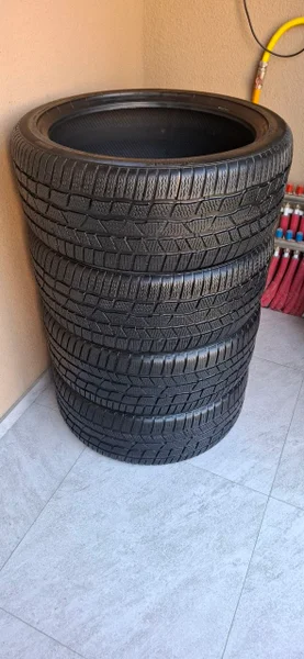Шины CONTINENTAL 245/40 R20 M+S — hamper