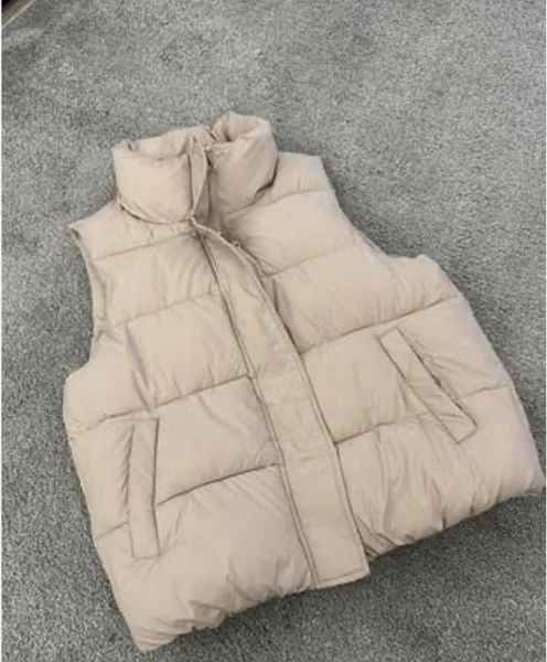 Одежда и вещи пакетом — sleeping bag, studio couch, bath towel