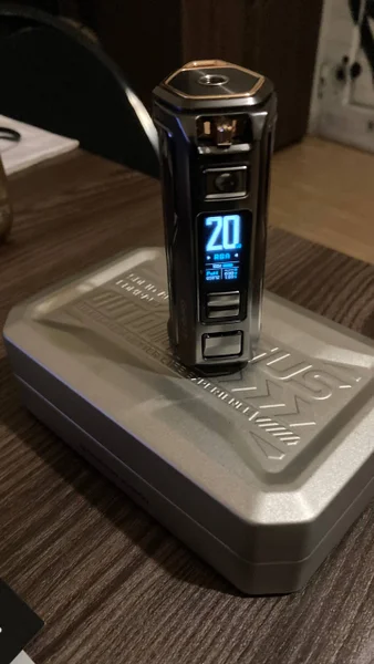 Voopoo Argus XT Kit — cellular telephone