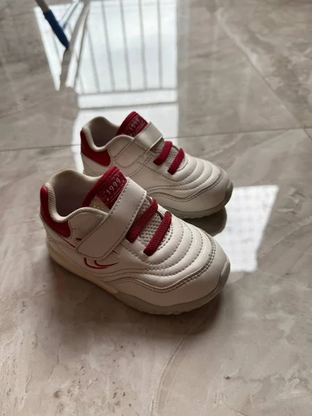 Кроссовки Dr Kong для первых шагов — running shoe, sandal