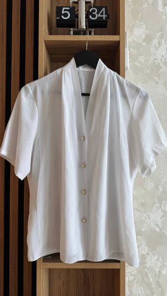 Джинсовые шорты Zara — vestment, trench coat, lab coat