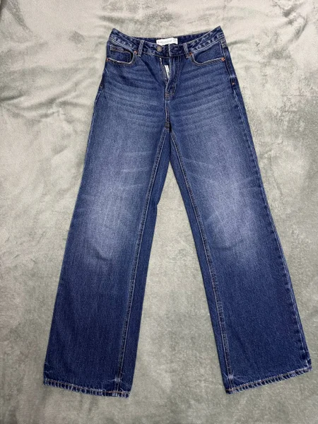 Джинсы Stradivarius — jean