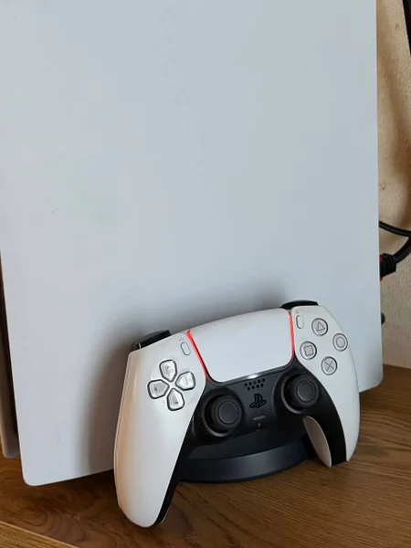 PlayStation 5 Digital Edition — joystick
