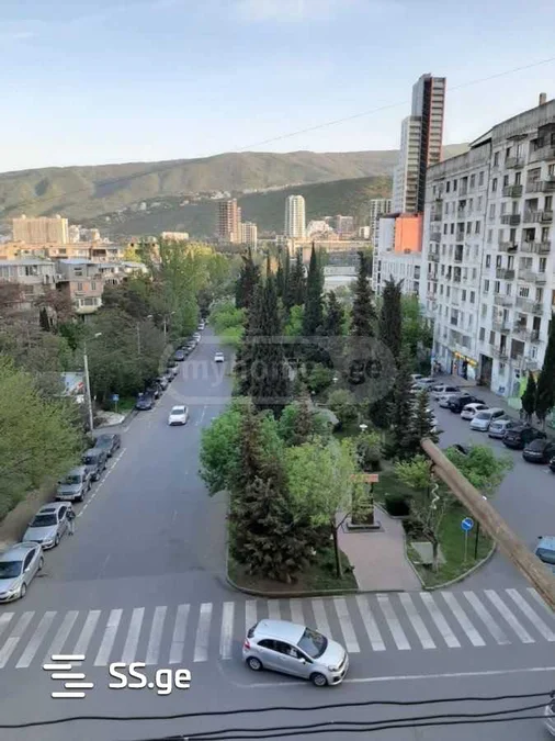 3-комнатная квартира в Тбилиси