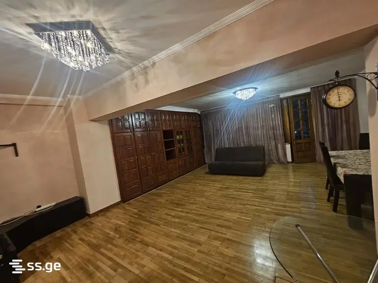 3-комнатная квартира в Тбилиси