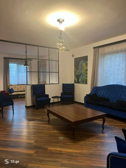 6 room Private House For Sale. Vake