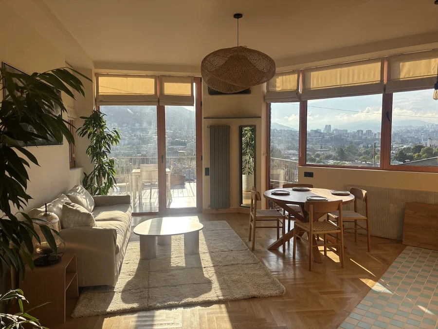 Bela’s View-Art & Panorama