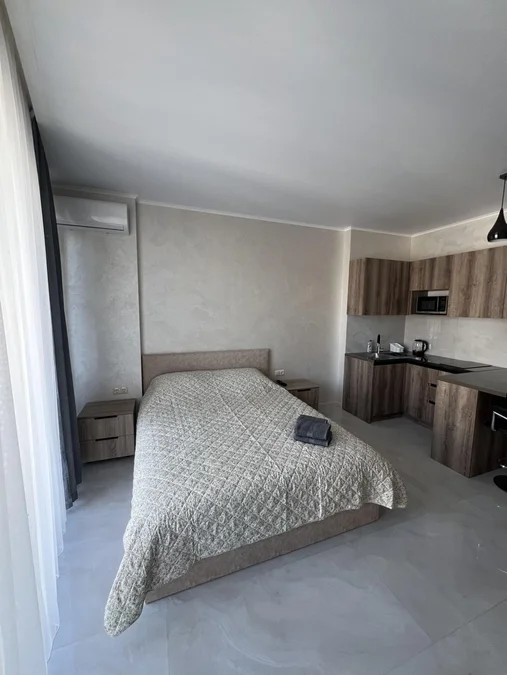 1+1 на Anatoli Kacharava St, 5 5 Agmashenebeli
