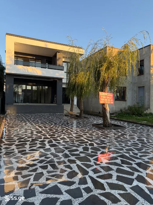 7 room Private House For Sale. Ivertubani