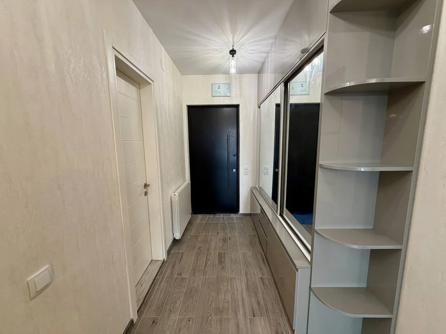 Долгосрочная аренда 3-комнатной квартиры в Rustaveli District