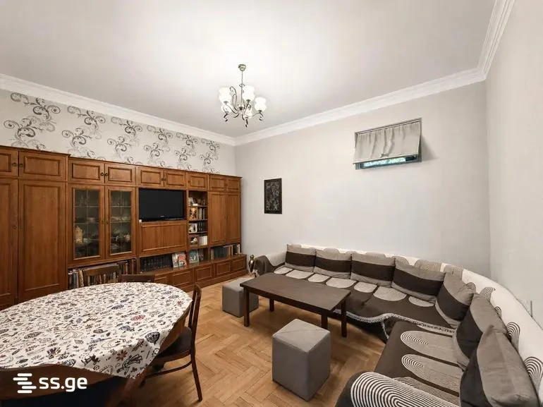 3-комнатная квартира Продаётся. Мтацминда