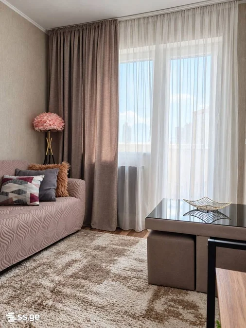 2 room Flat For Rent. Isani
