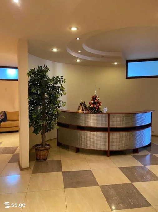 Commercial space For Sale. Chugureti