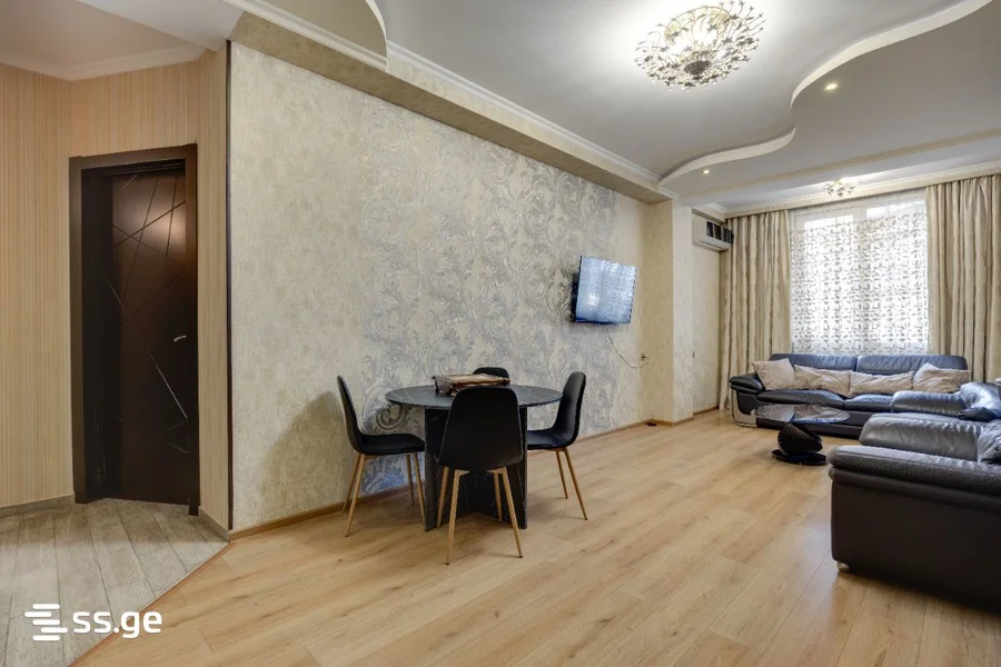 3-комнатная квартира в Тбилиси