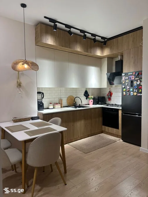 2 room Flat For Sale. Isani