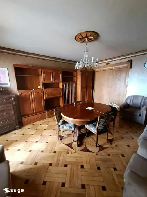 3-комнатная квартира Продаётся. Варкетили