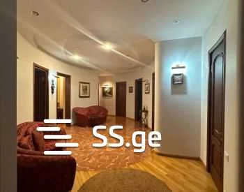 4 room Flat For Sale. Vake